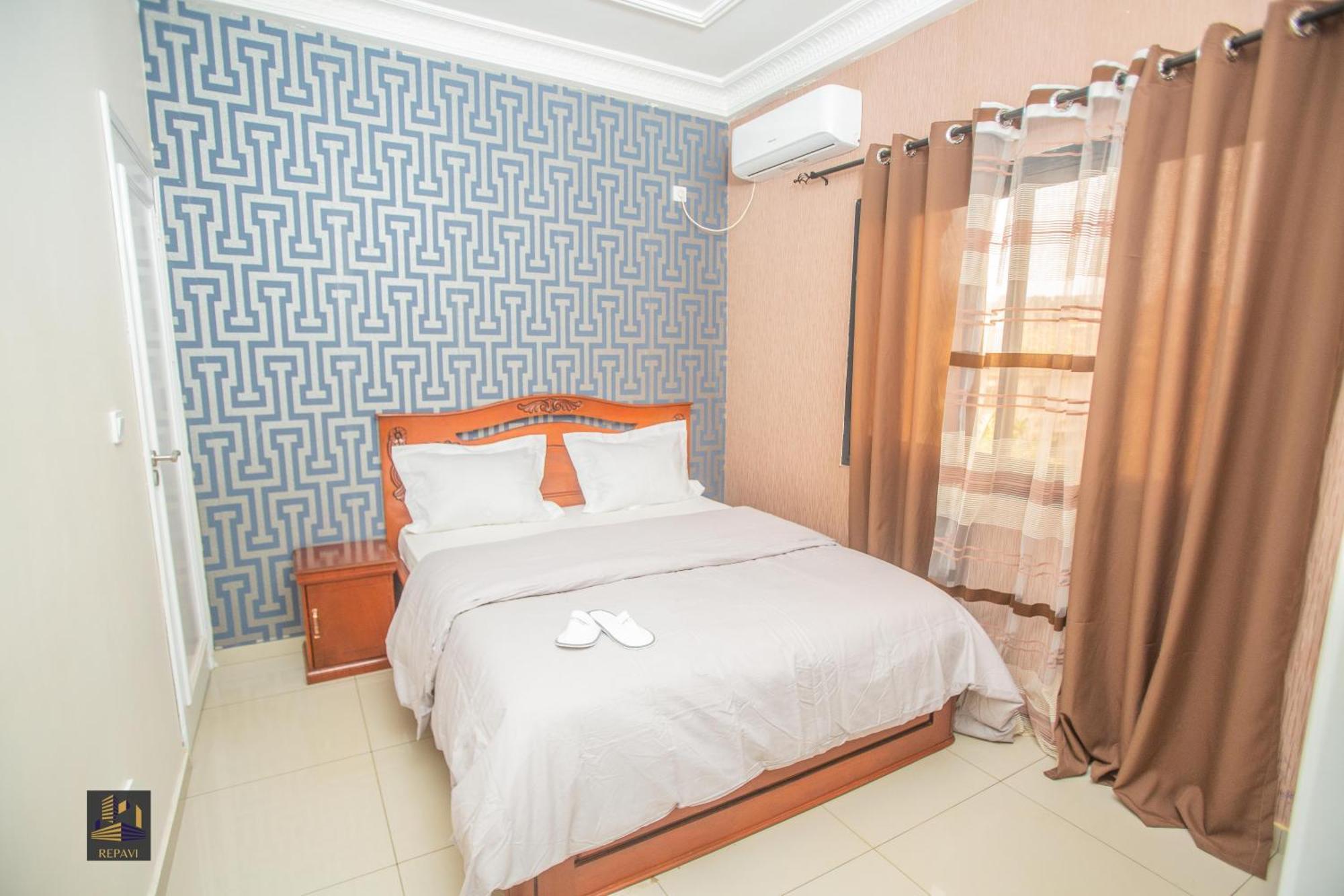 Repavi Lodge Yaoundé Esterno foto