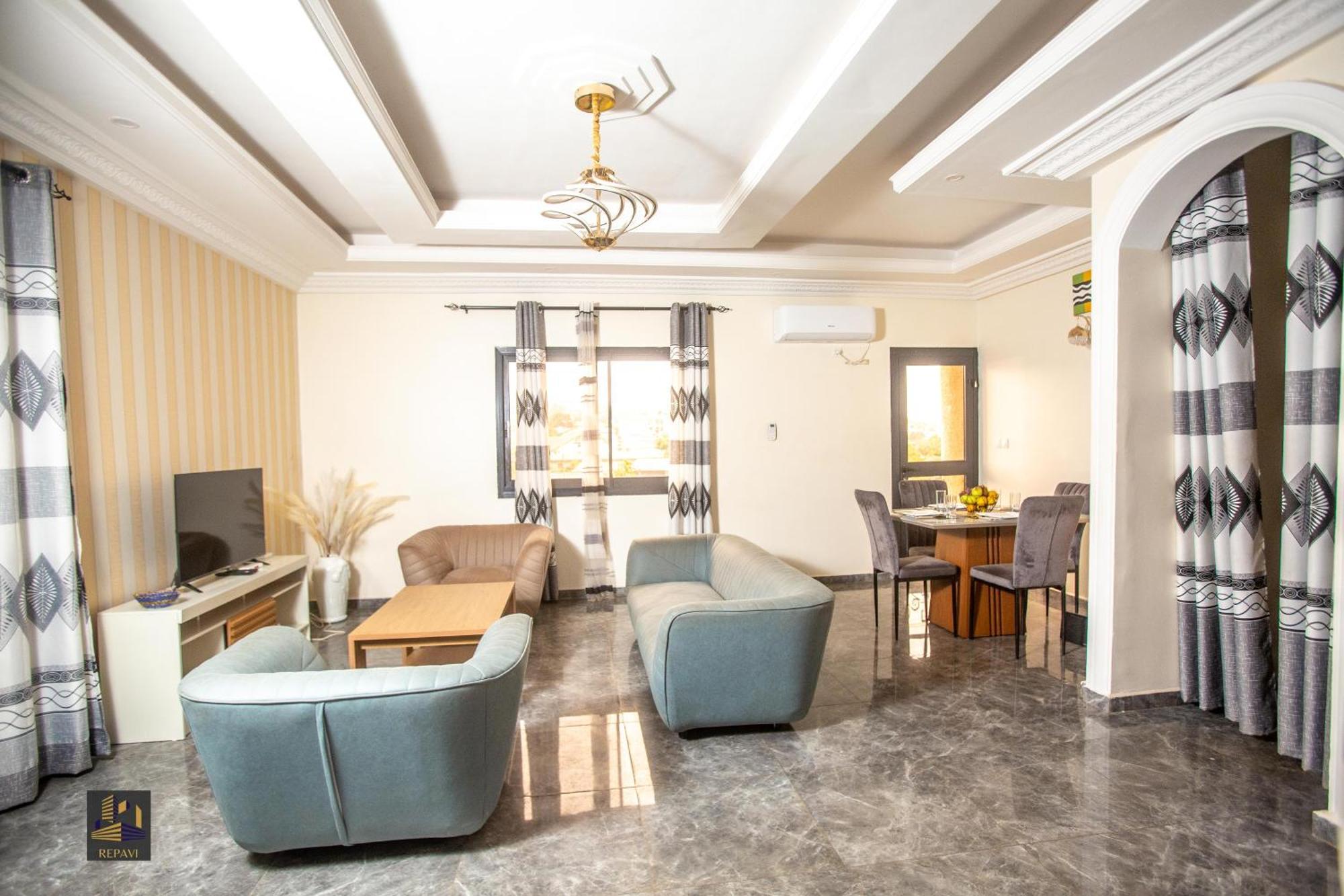 Repavi Lodge Yaoundé Esterno foto