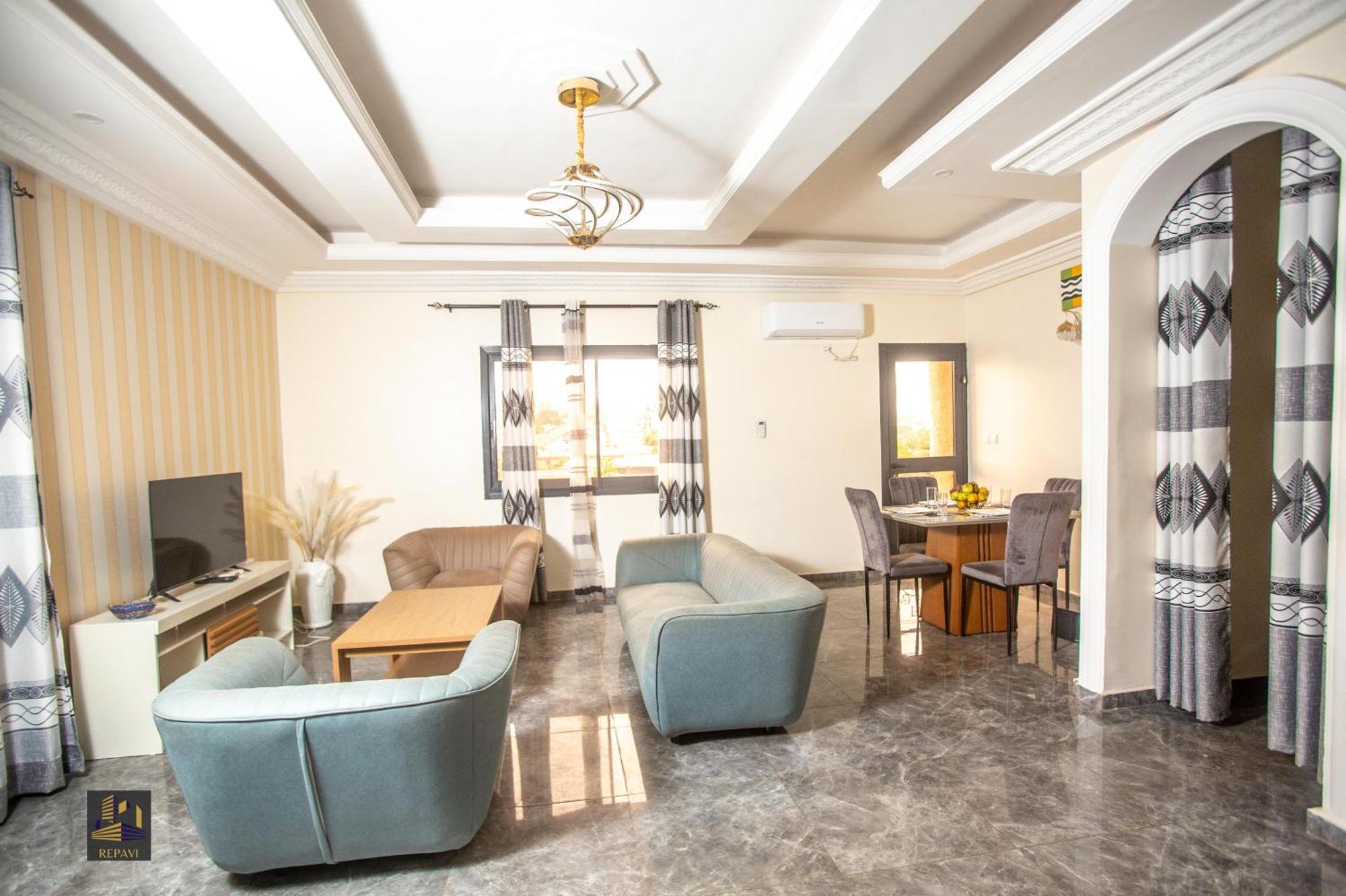 Repavi Lodge Yaoundé Esterno foto