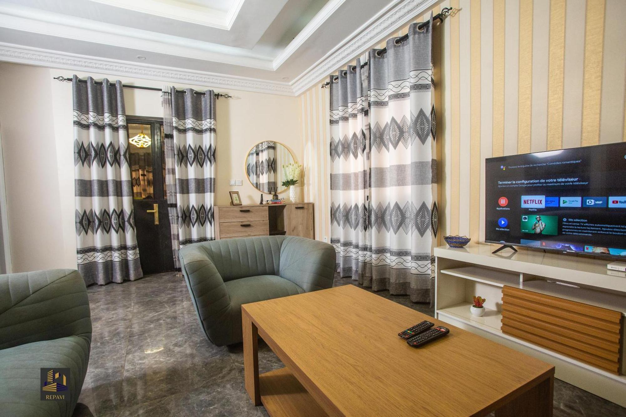 Repavi Lodge Yaoundé Esterno foto